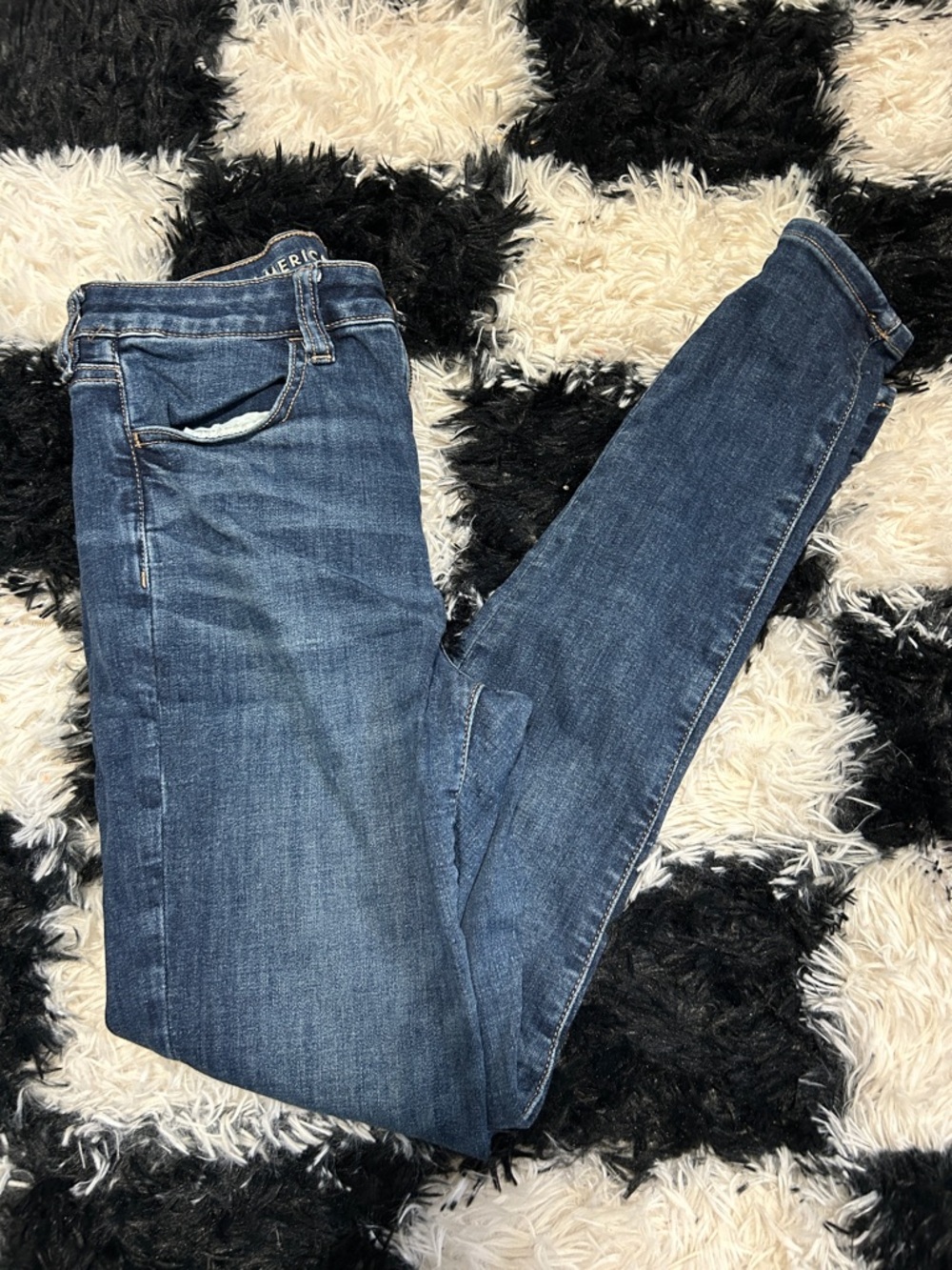 American Eagle Outfitters Women's Skinny Jeans in Dark Blue Wash